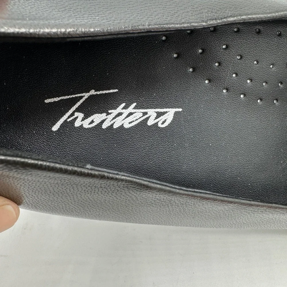 Trotters‎ Black Leather Pointed Toe Block Heel Pumps Women's Shoes 7.5W
